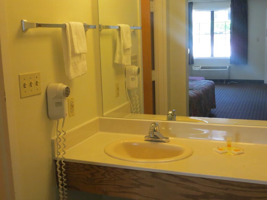 Days Inn Milledgeville Eksteriør billede